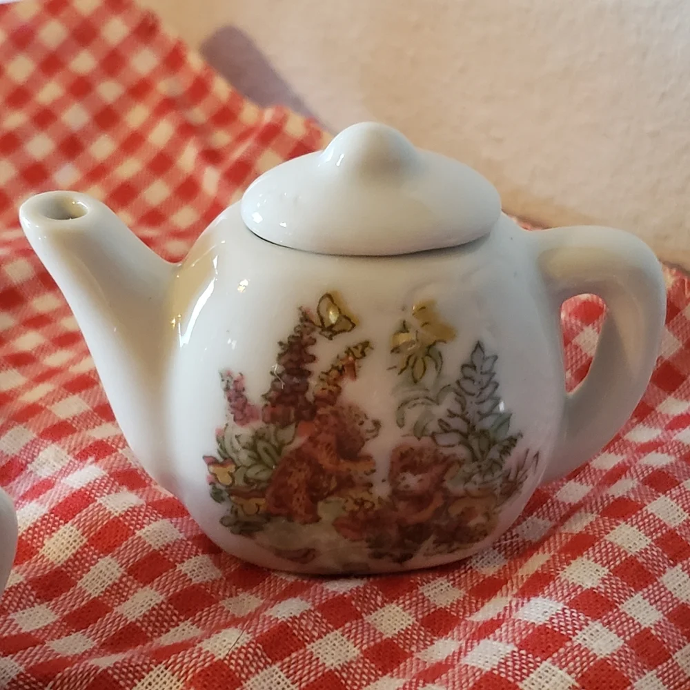 Vtg 98 Child's PorcelainTea Set Bears Whicker Basket NIB
